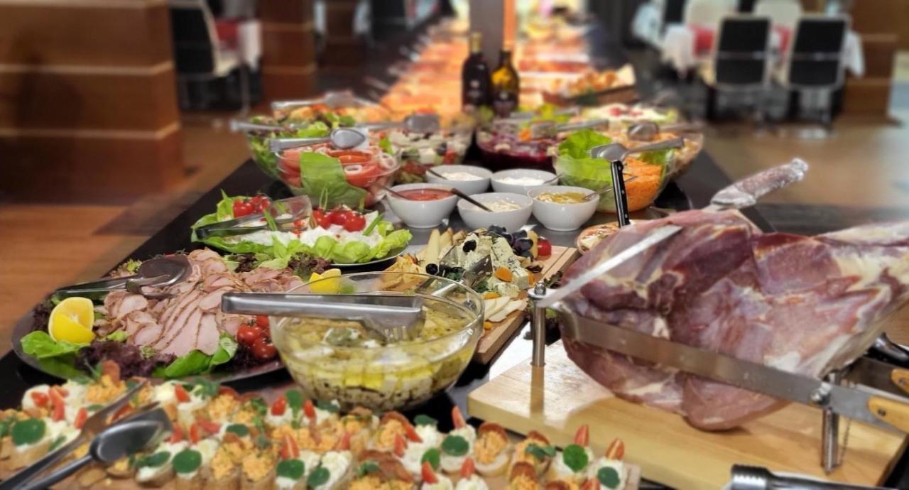 Family Apartmans Harry- Apartmans Of The Apart Hotel & Spa Zoned, Kopaonik - Special Benefit, Children Up To 13 Years Of Age Accompanied By Two Adults Stay For Free-Parking-Breakfast-Pool&Spa Екстериор снимка