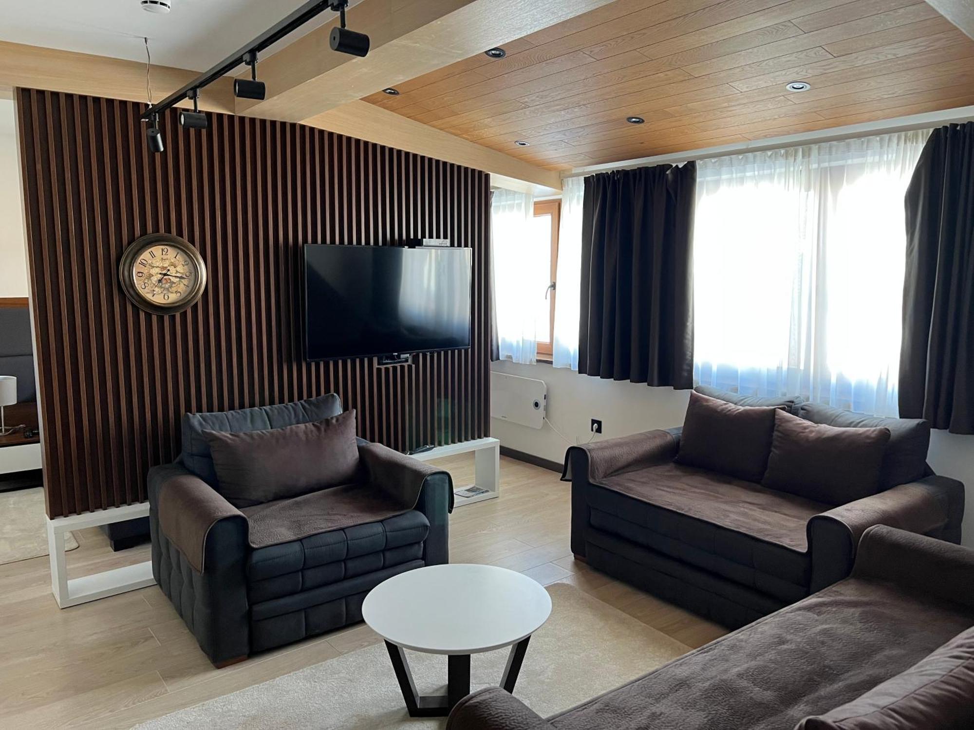 Family Apartmans Harry- Apartmans Of The Apart Hotel & Spa Zoned, Kopaonik - Special Benefit, Children Up To 13 Years Of Age Accompanied By Two Adults Stay For Free-Parking-Breakfast-Pool&Spa Екстериор снимка
