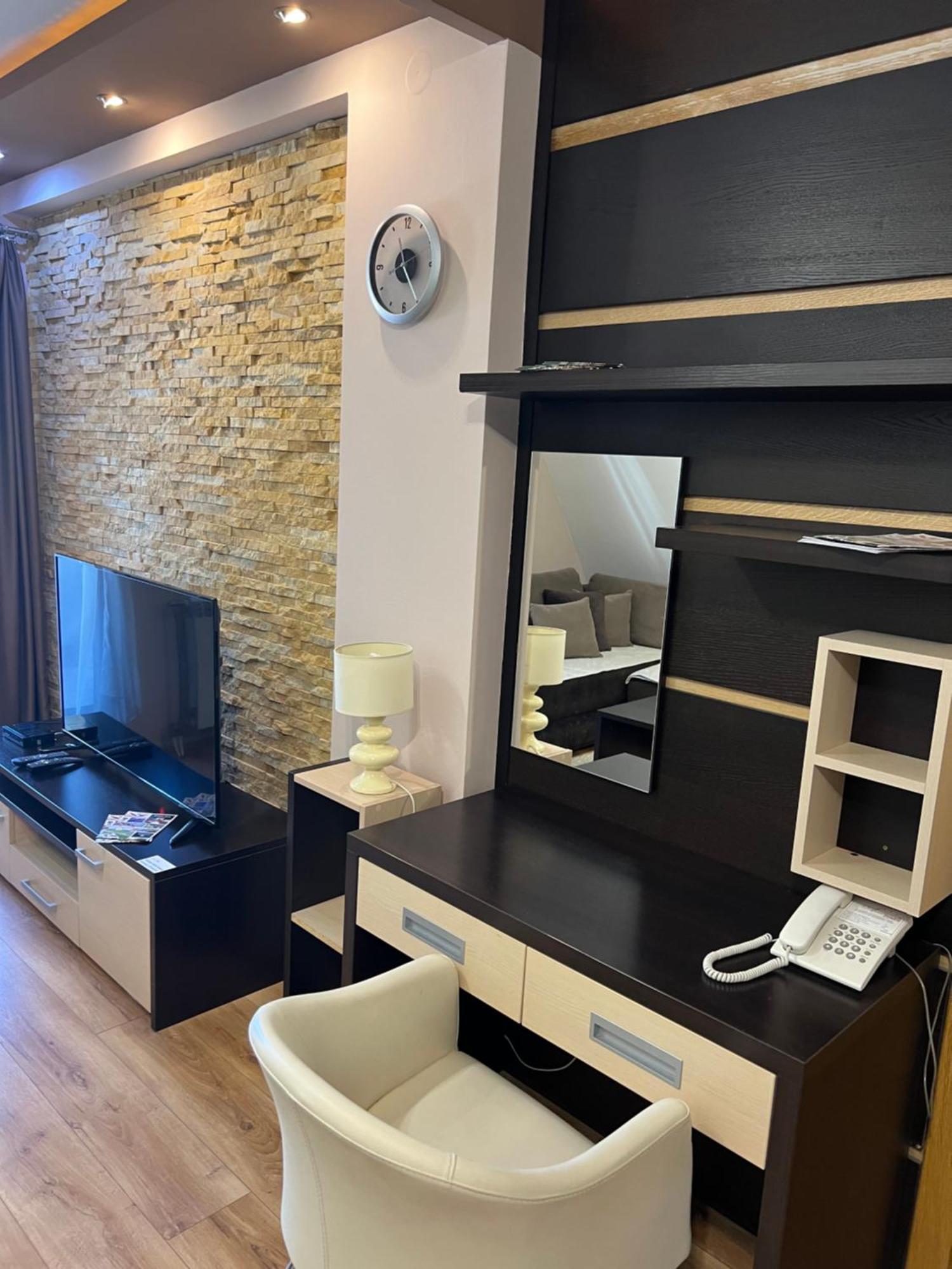 Family Apartmans Harry- Apartmans Of The Apart Hotel & Spa Zoned, Kopaonik - Special Benefit, Children Up To 13 Years Of Age Accompanied By Two Adults Stay For Free-Parking-Breakfast-Pool&Spa Екстериор снимка